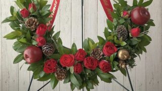 今年のクリスマスリースはいつもと違う形に挑戦｜ハーフリングで作るおしゃれなリース
