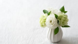 【お供え花の選び方】お盆から日常まで!シュチュエーション別のマナーと選び方
